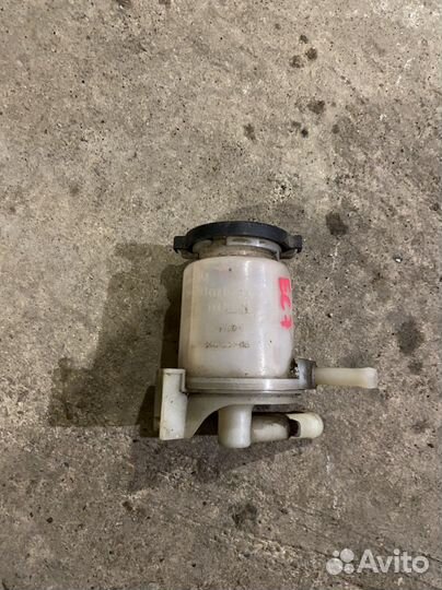 Бачок гур Geely Emgrand EC7