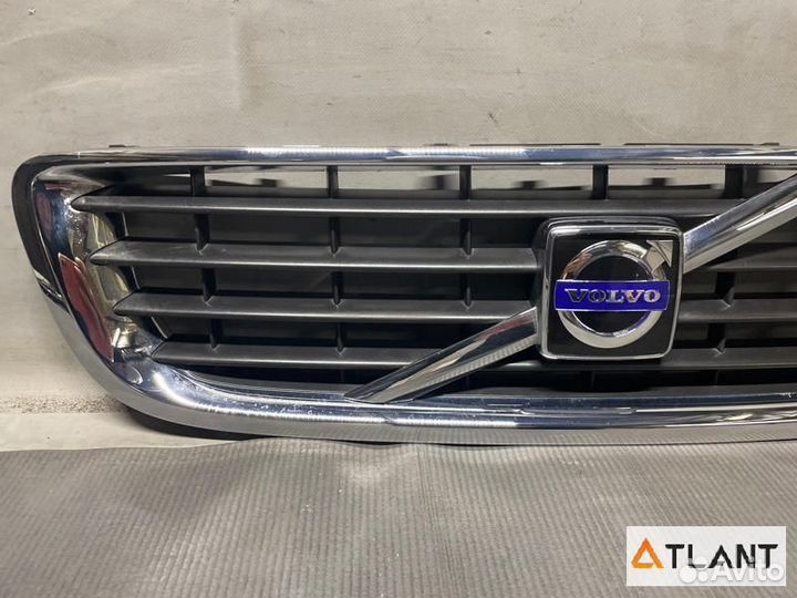 Решетка volvo V50,S40