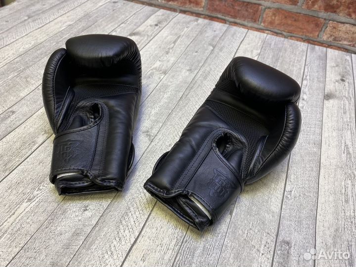 Боксерские перчатки Top King Boxing AIR Black