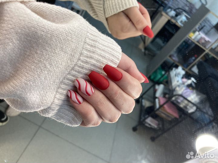 Мастер маникюра