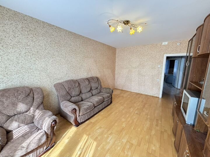 3-к. квартира, 75 м², 1/9 эт.