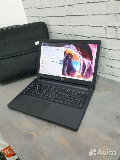 Ноутбук Dell Vostro Core i5 8GB/256GB