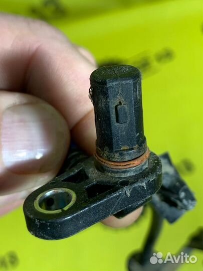 Датчик ABS задний левый Kia Rio 3 QB G4FC 2015