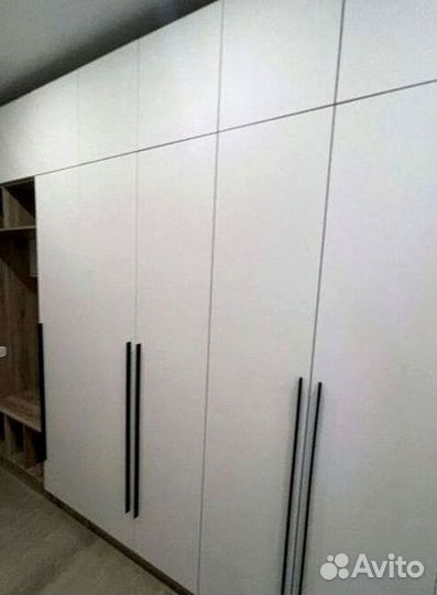 Гардеробный шкаф 