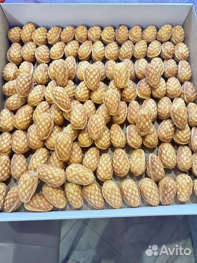 Орешки со сгущёнкой и вафельные трубочки