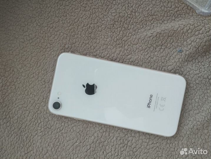 iPhone 8, 64 ГБ