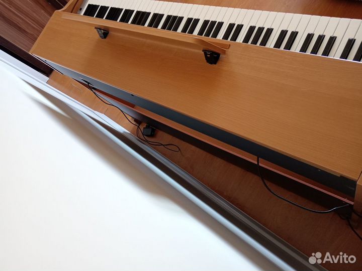 Цифровое пианино Yamaha YDP 131