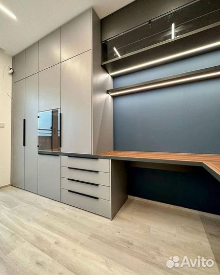 Рабочая зона + шкаф распашной на заказ