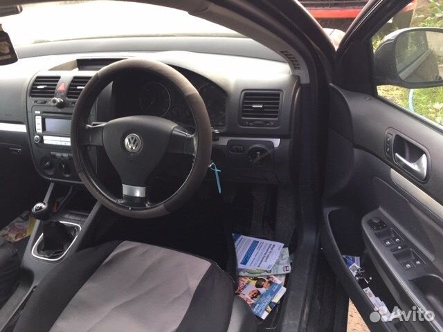 Разбор на запчасти Volkswagen Jetta 5