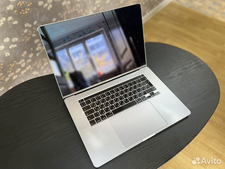 MacBook Pro 16 2019