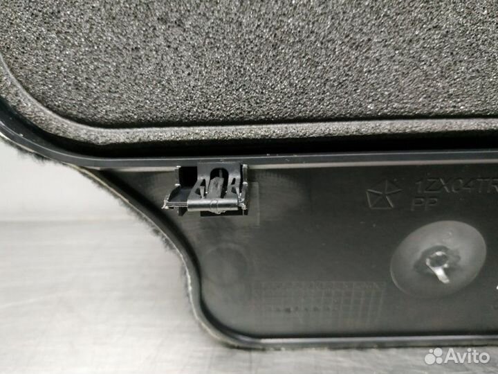 Обшивка салона Jeep Grand Cherokee WK2 рестайлинг