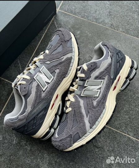 Кроссовки new balance 1906r