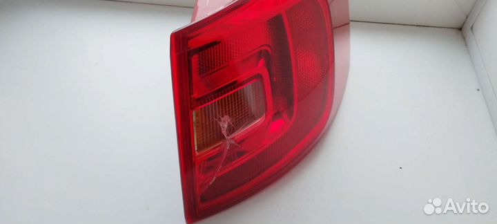Фонарь задний правый vw jetta 6