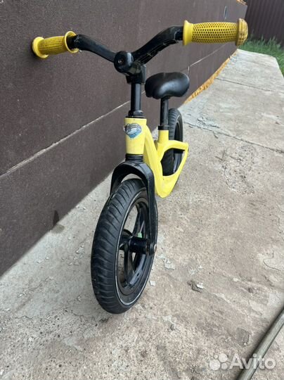 Беговел колеса 12 дюймов