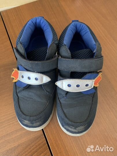 Кроссовки детские