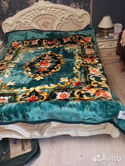 Большое двойное велюровое покрывало