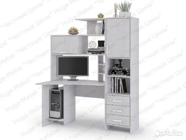 Компьютерный стол. Новый компьютерный стол