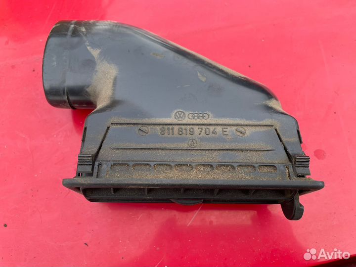 Правый дефлектор audi 80B2