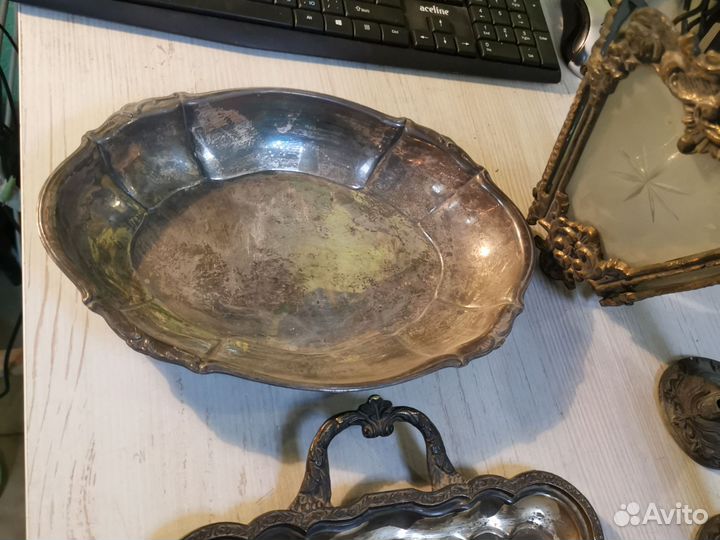 Старинные поднос зеркала лампа и другое