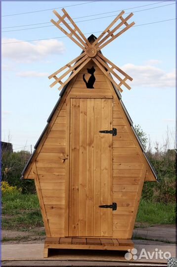 Уличный туалет деревянный WAT893