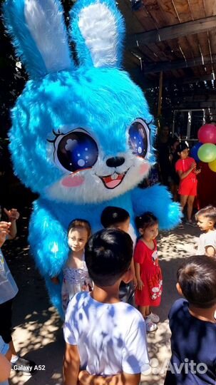 Белый медведь, аниматор, ростовая кукла