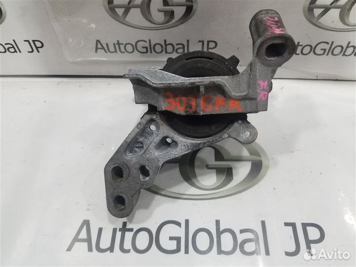 Опора двигателя правая Mazda Axela