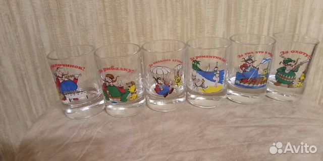 Стопки стекло.Рюмки.Посуда