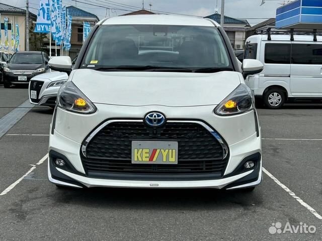 Toyota Sienta 1.5 CVT, 2020, 90 000 км