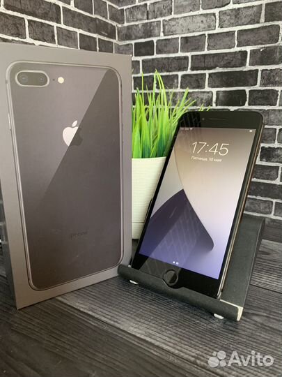 iPhone 8 Plus, 64 ГБ