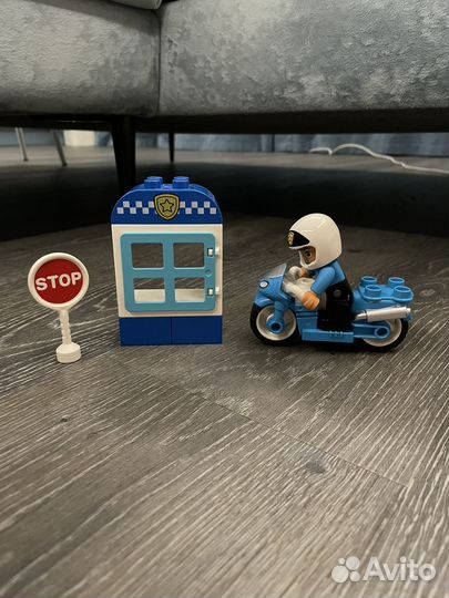 Lego duplo полицейский мотоцикл