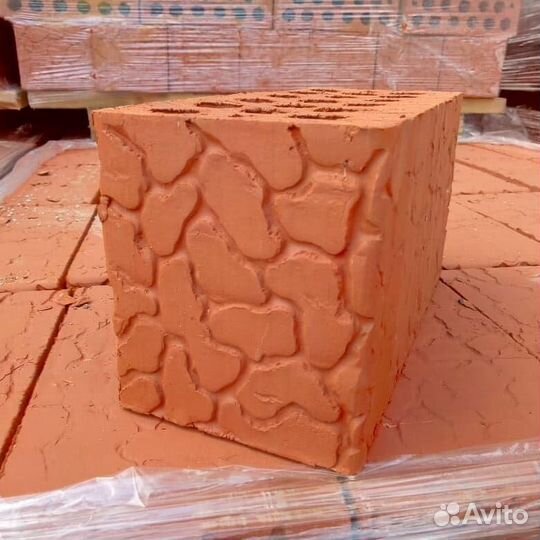 Красный кирпич