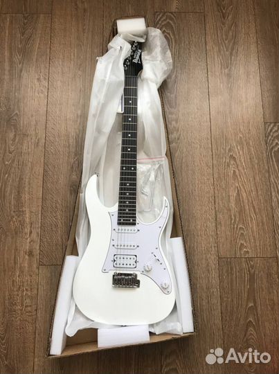 Новый) Ibanez GRG140-WH White