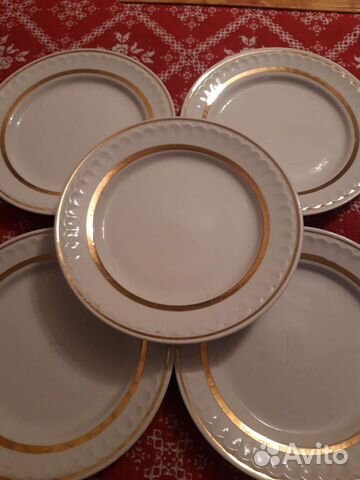 Фарфоровые тарелки для 1 и2 блюд