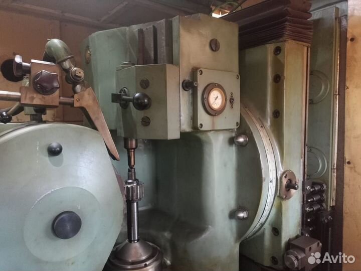 Зубошлифовальный станок 5д833 (5в833)