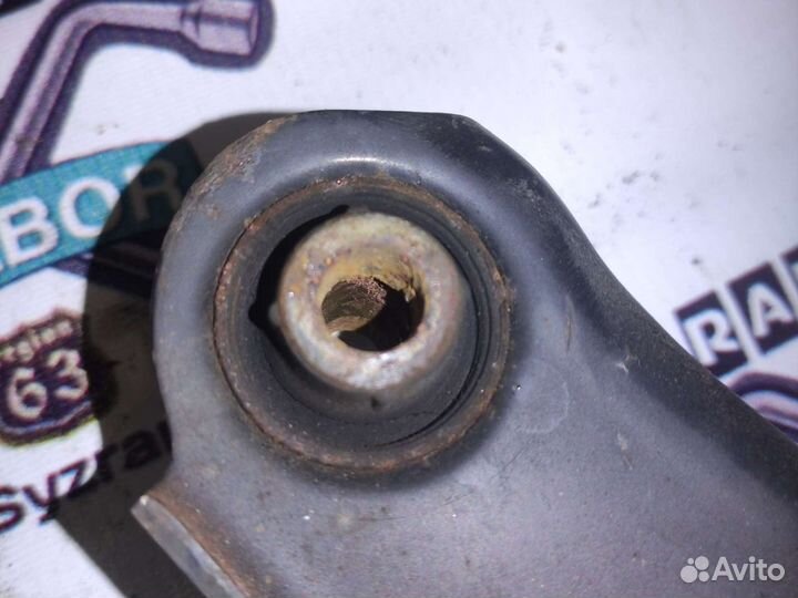 Рычаг задний нижний правый Mitsubishi Outlander XL