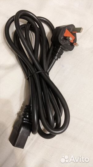 Сетевой кабель питания