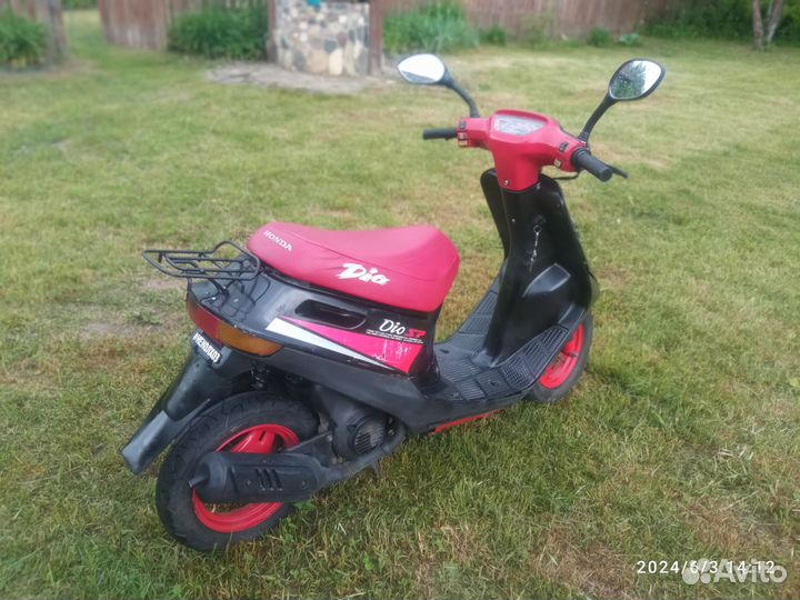 Скутер Honda dio