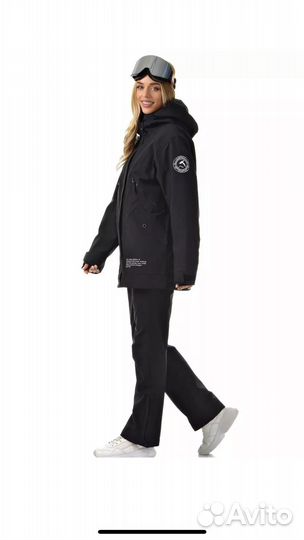 Горнолыжная куртка женская 42 44