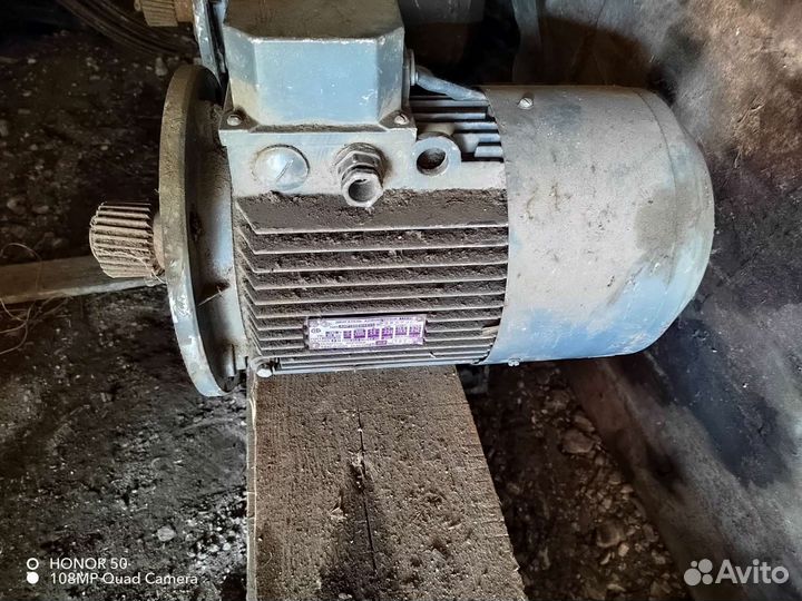 Электродвигатель 380 2.2 квт