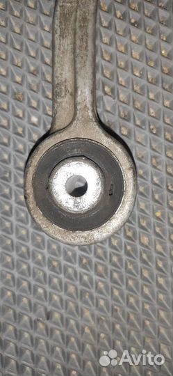 Рычаг передний правый верхний Ауди а4 б8