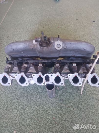 Колектор,форсунки,дросель