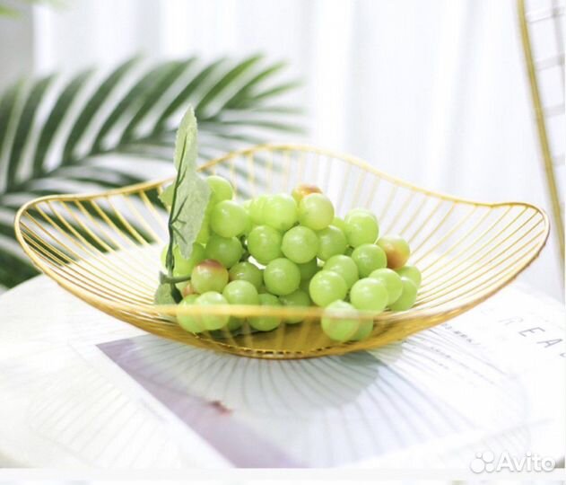 Ваза для фруктов металлическая золотая