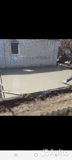 Бригада строителей