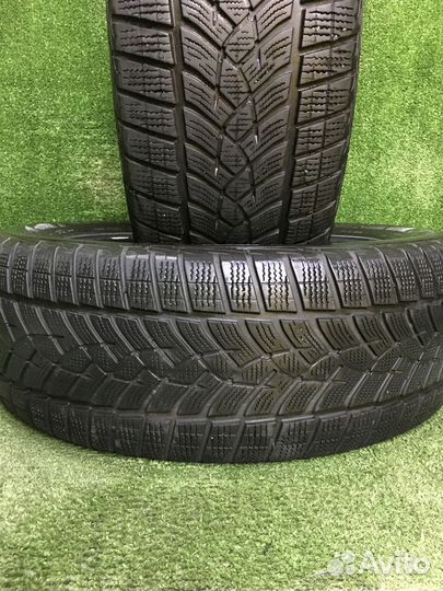 Goodyear UltraGrip Ice SUV Gen-1 235/55 R19 105T