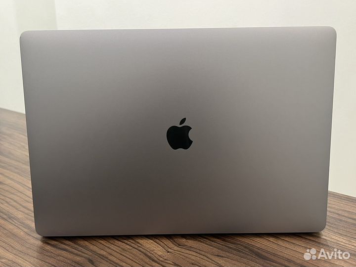 Apple MacBook Pro 16