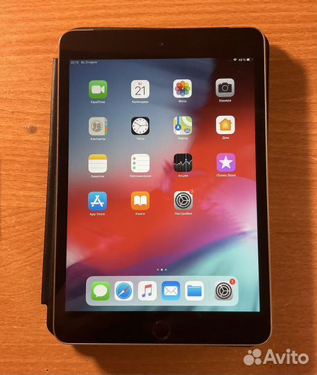 iPad mini 3 16gb wi-fi Celluar Space Gray