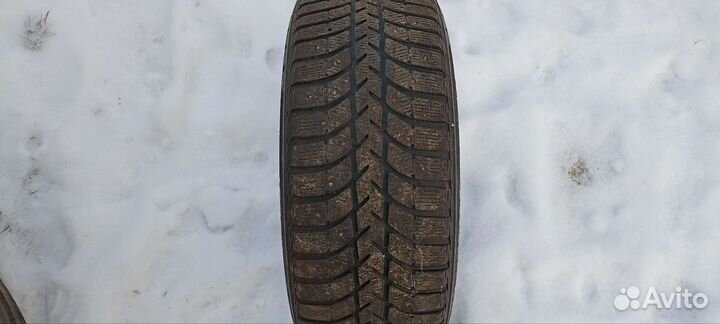 Bridgestone Ice Cruiser 5000 205/55 R16 91T