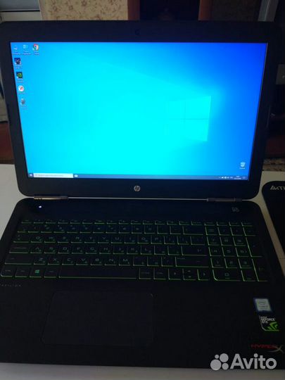 HP Pavilion bc-404ur