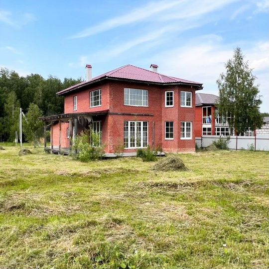 Коттедж 170,6 м² на участке 16,5 сот.