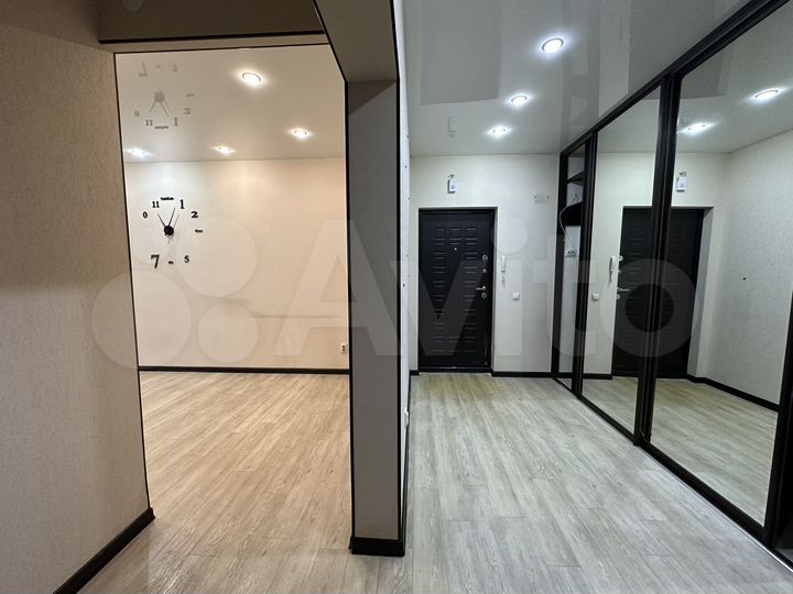 2-к. квартира, 71 м², 3/14 эт.